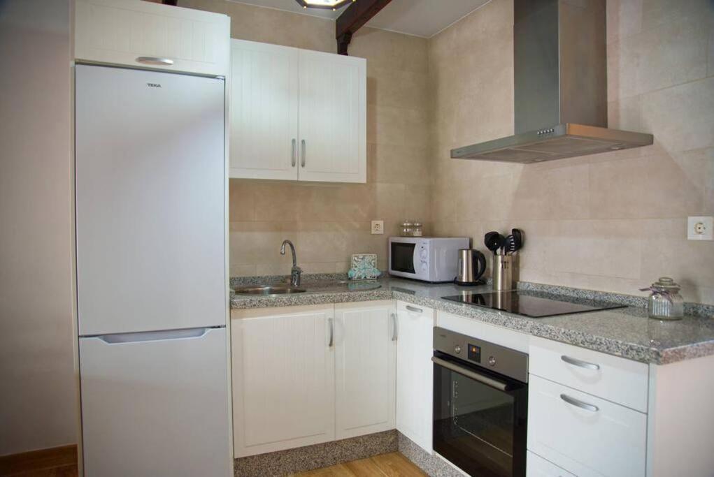 House W Shared Pool, Perfect For Small Families Фуэнхирола Экстерьер фото