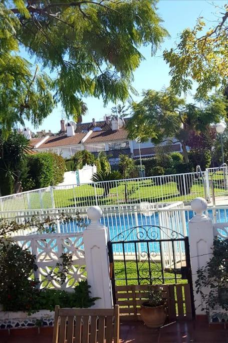 House W Shared Pool, Perfect For Small Families Фуэнхирола Экстерьер фото